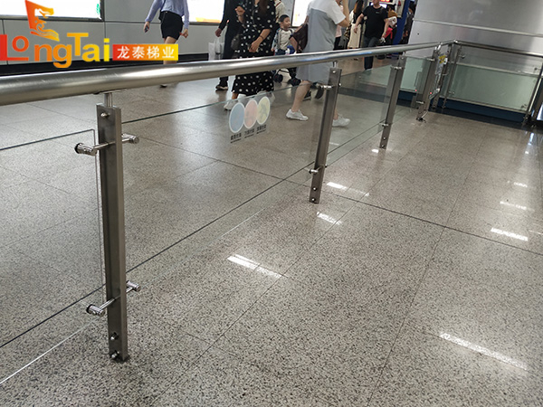 地鐵玻璃護(hù)欄