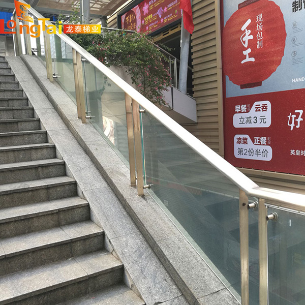 天橋護(hù)欄