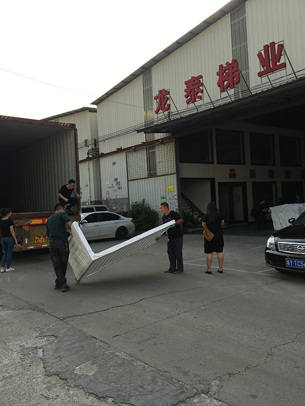 鋁合金護欄出貨