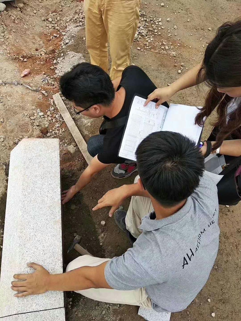 工地護(hù)欄對(duì)接