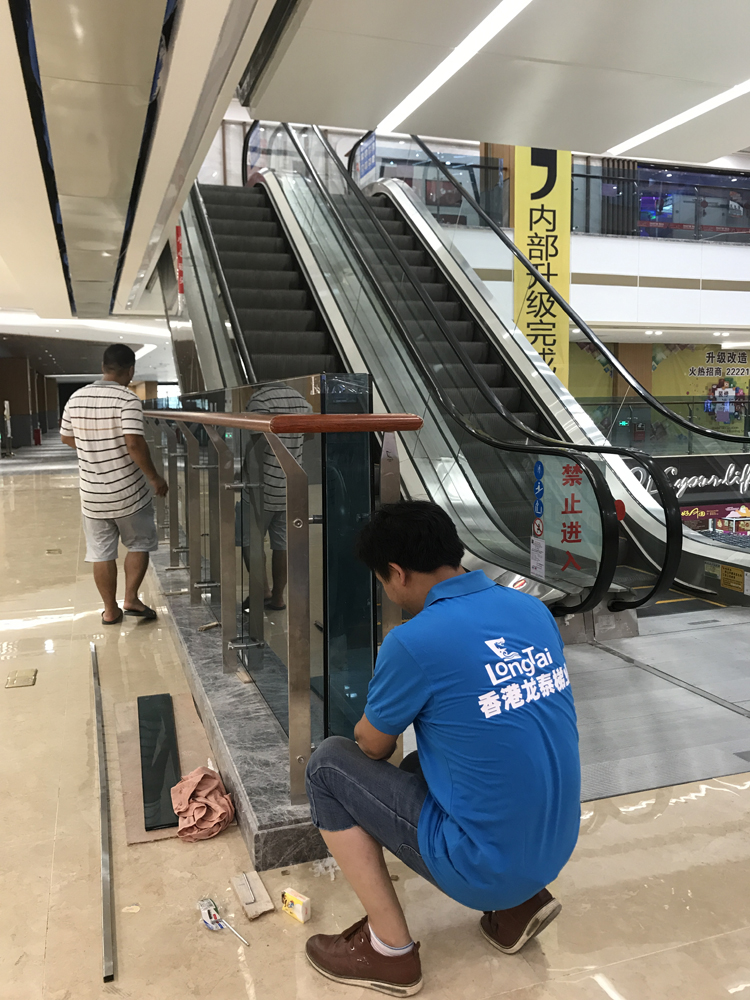 不銹鋼護(hù)欄扶手