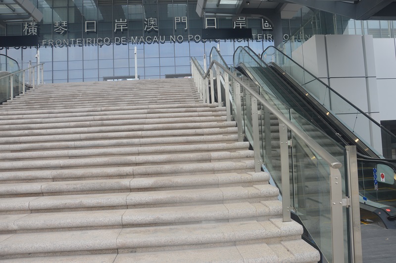 廣場(chǎng)玻璃護(hù)欄