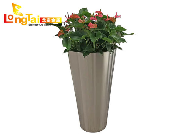 不銹鋼包邊花箱